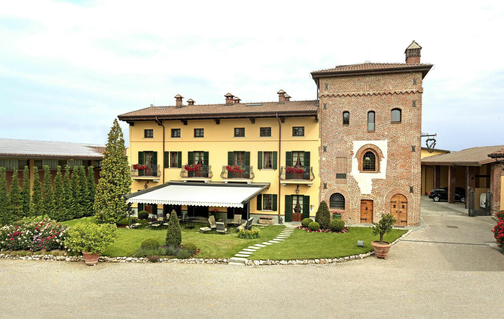 La Torre Dei Canonici Lumellogno Exteriör bild