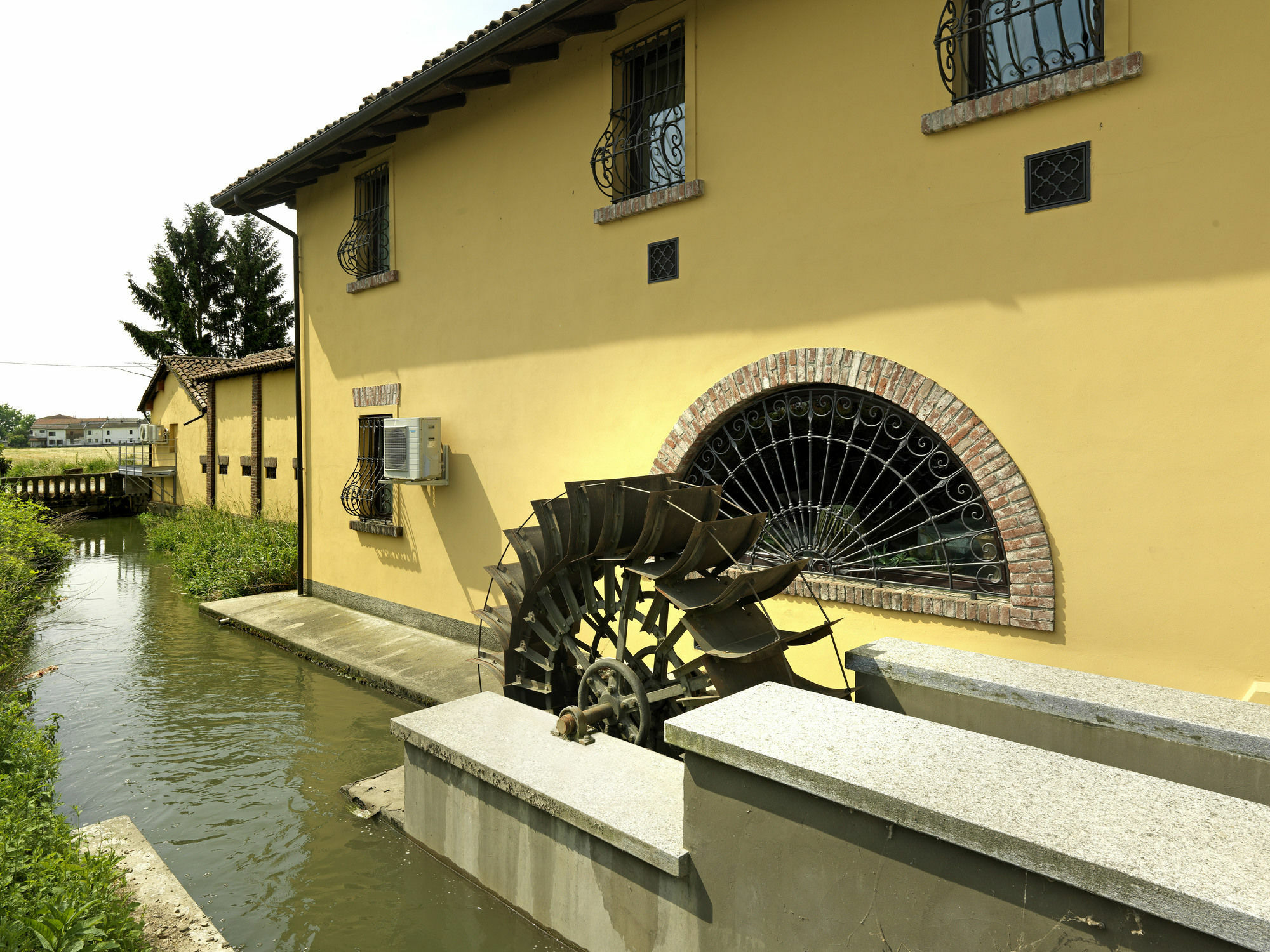 La Torre Dei Canonici Lumellogno Exteriör bild